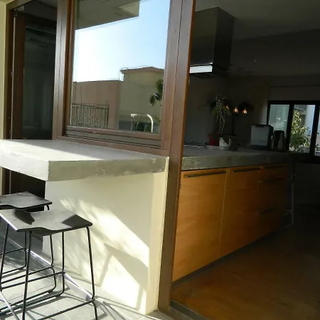 Loft Perraway 干尼亞