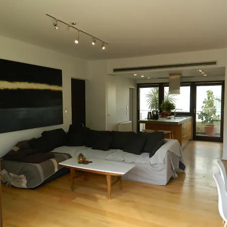 Loft Perraway 干尼亞